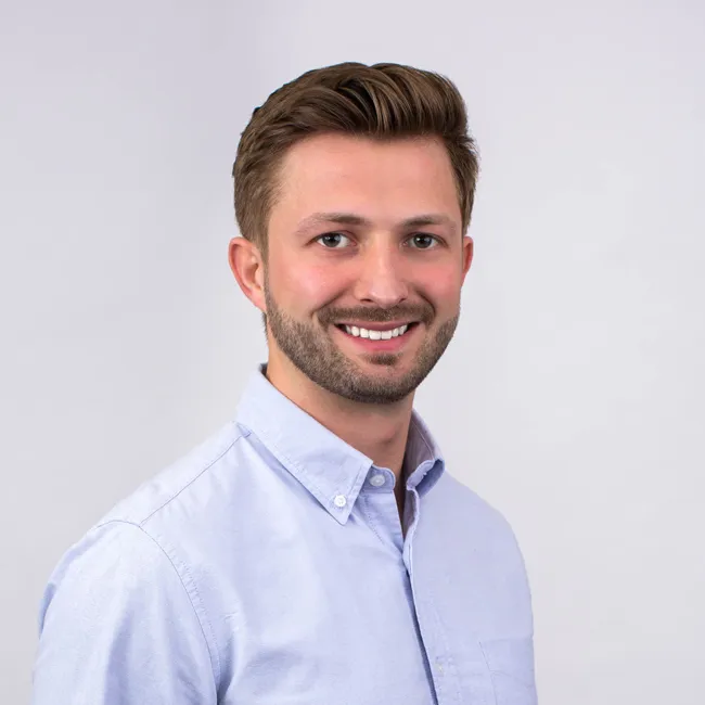 Headshot of Austin Engen, UX/UI designer